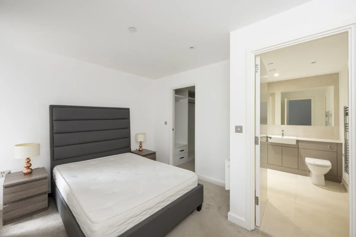 Caversham Road, London, NW9, photo 5