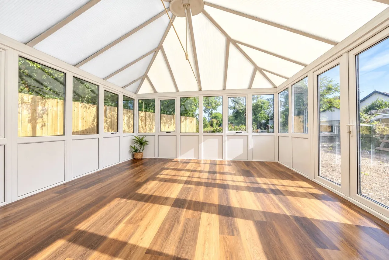 Keynsham Road, Gloucestershire, Keynsham, BS31 2DD, photo 11