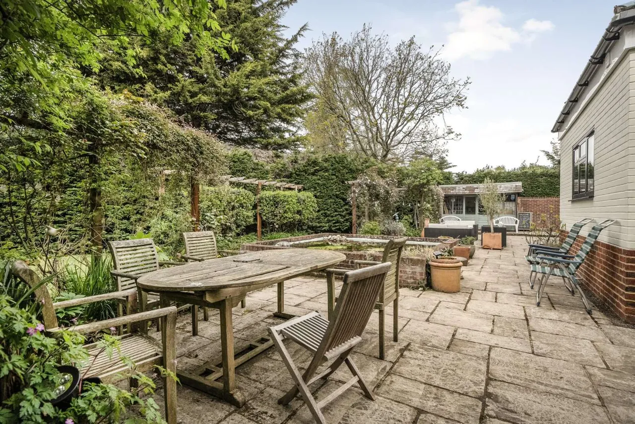 Greys Road, Henley-on-Thames, RG9, photo 19
