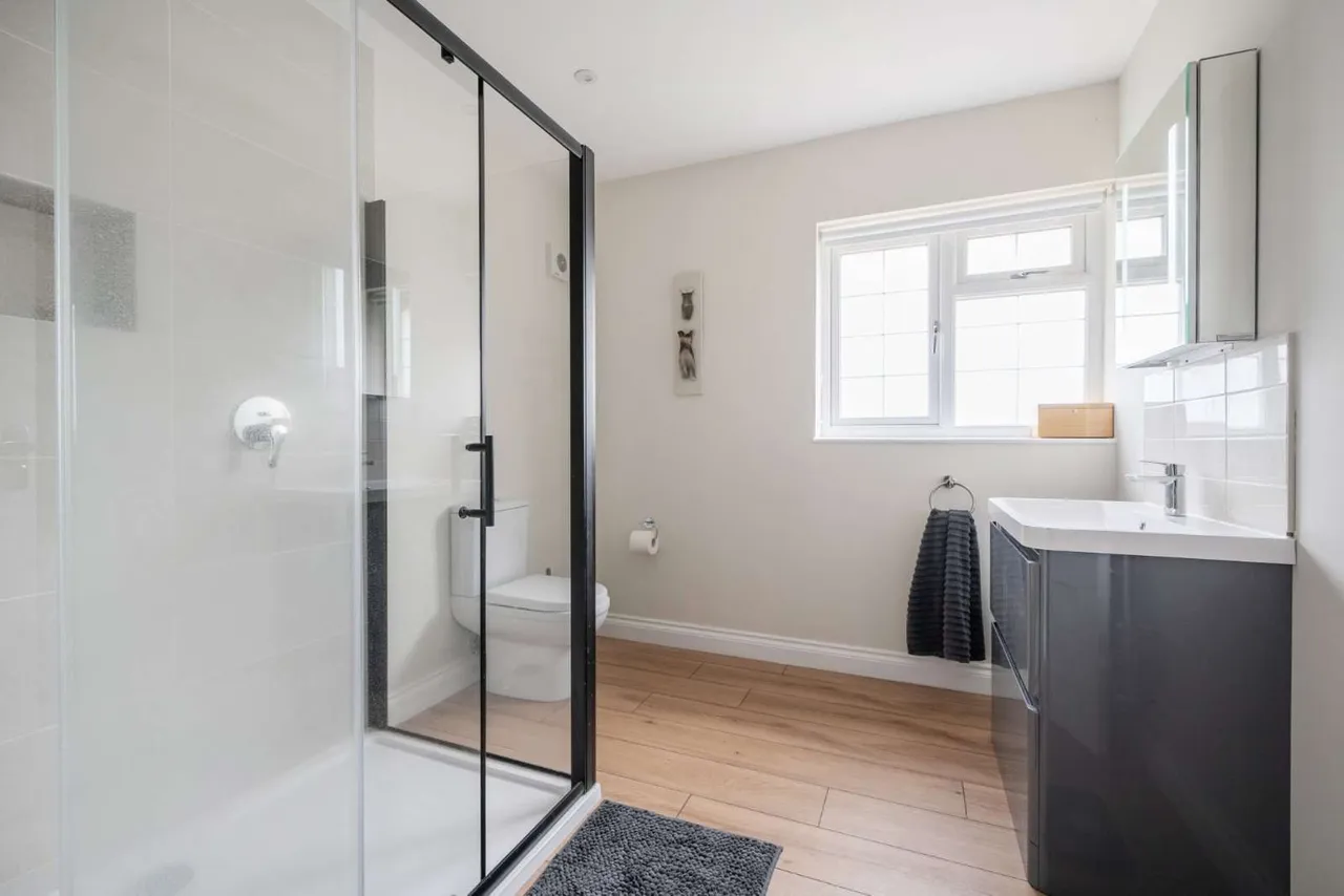 Greys Road, Henley-on-Thames, RG9, photo 11