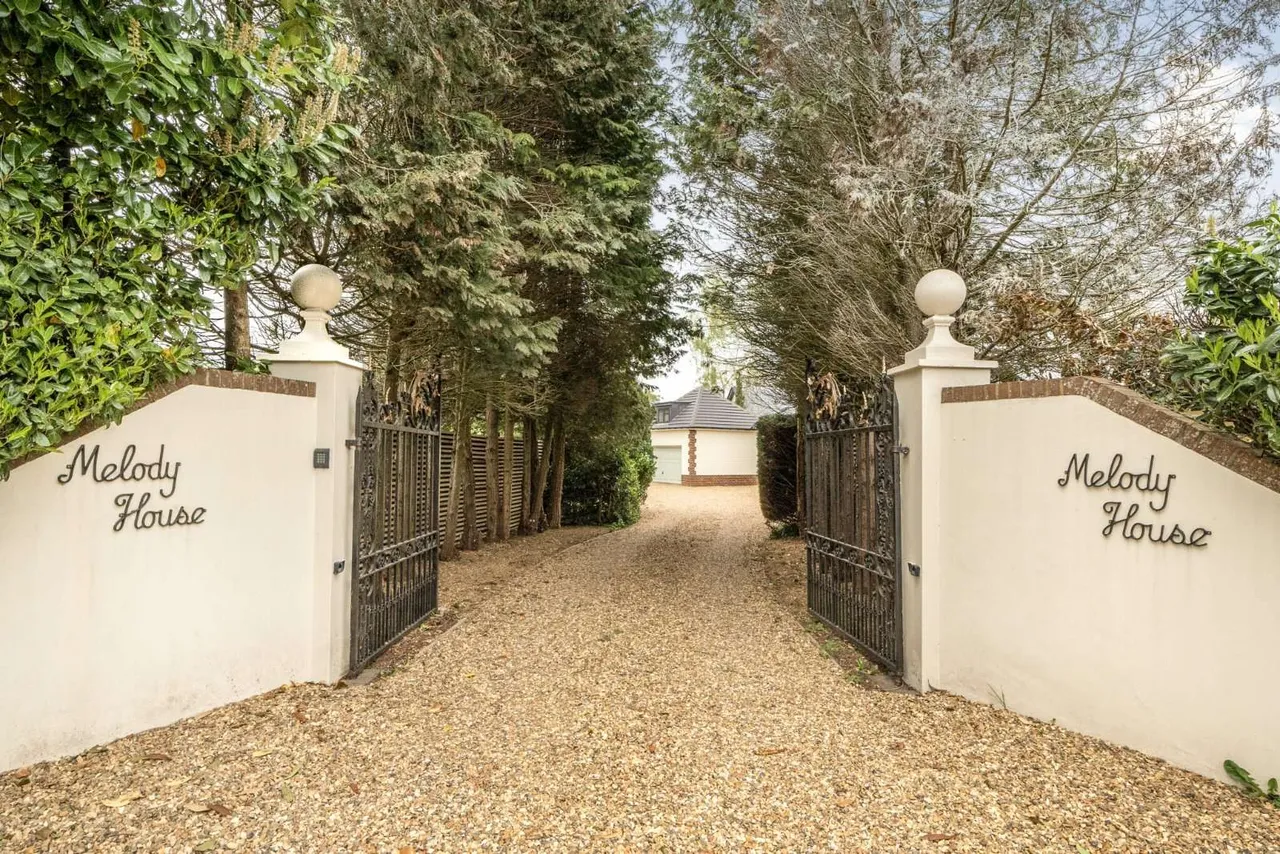Greys Road, Henley-on-Thames, RG9, photo 21