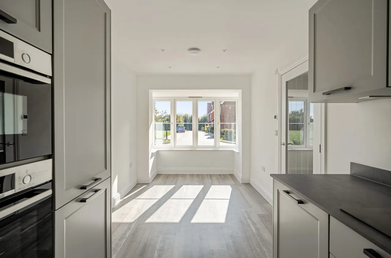 Angmering, BN16, photo 4