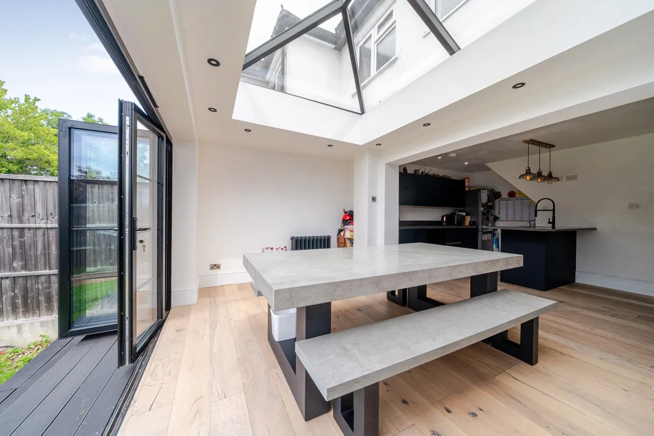 Magpie Hall Lane, BR2, photo 19