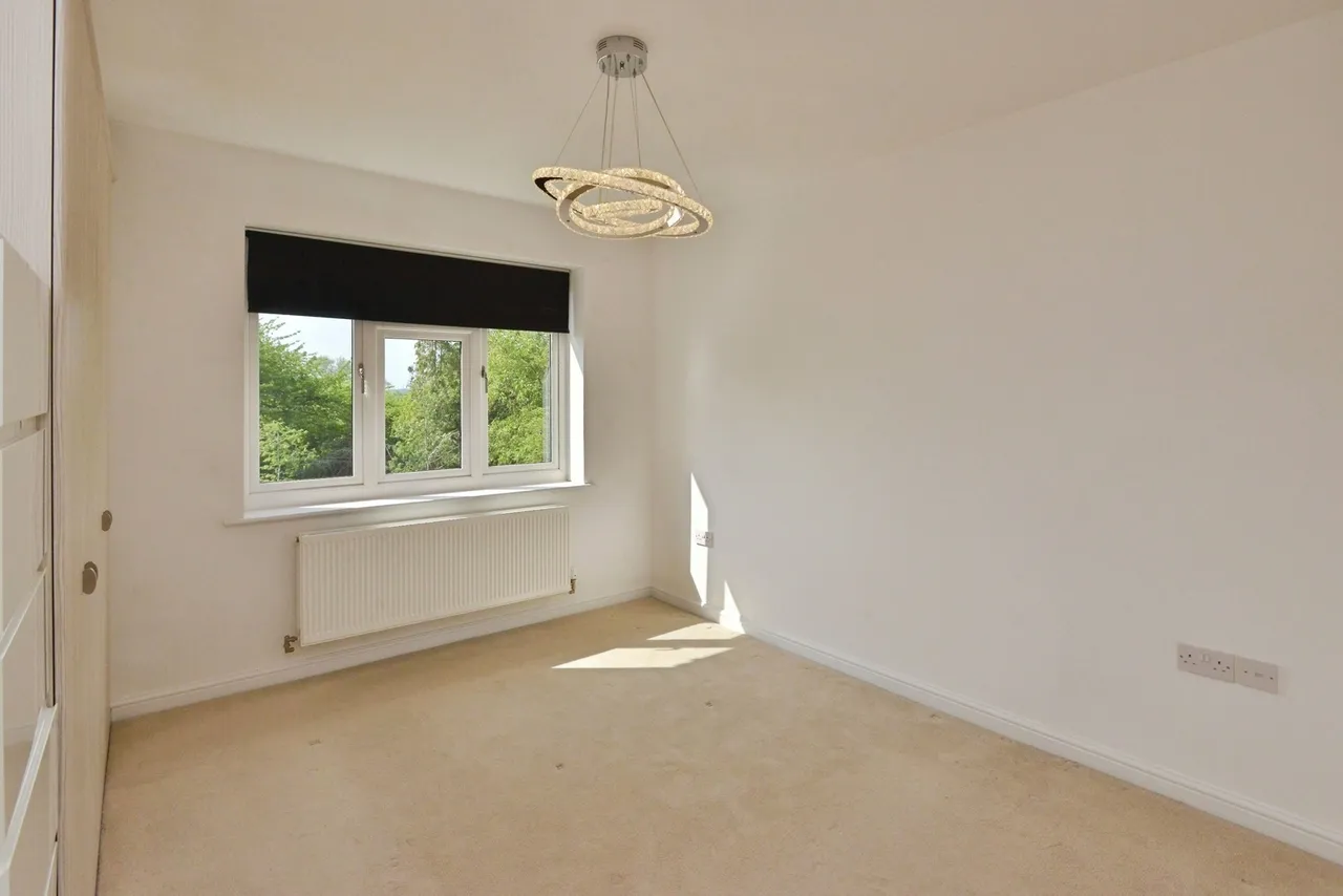 Wreschner Close, Deanshanger, Buckinghamshire, MK19, photo 11