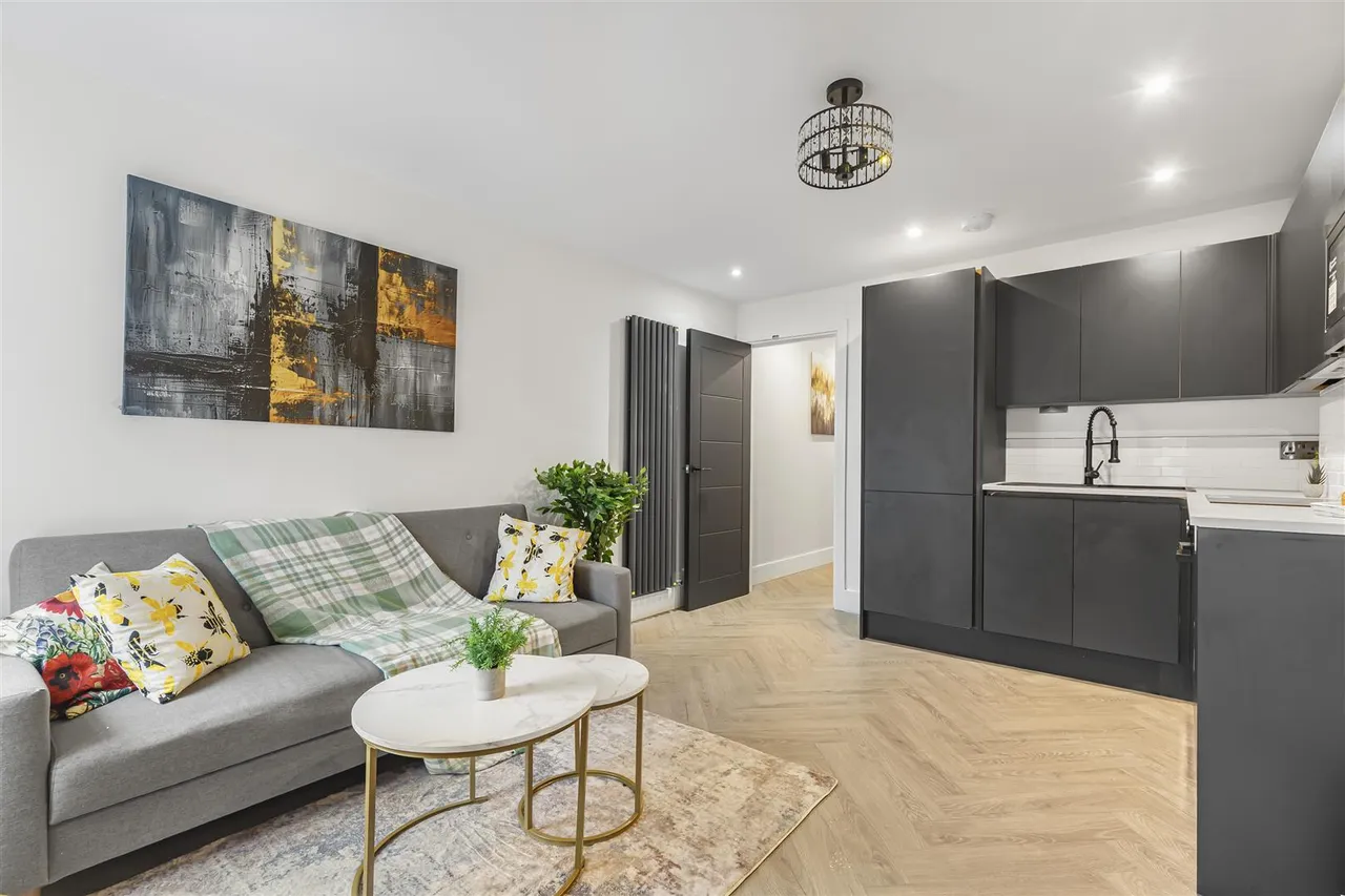 Upper Richmond Road West, East Sheen, SW14, photo 7