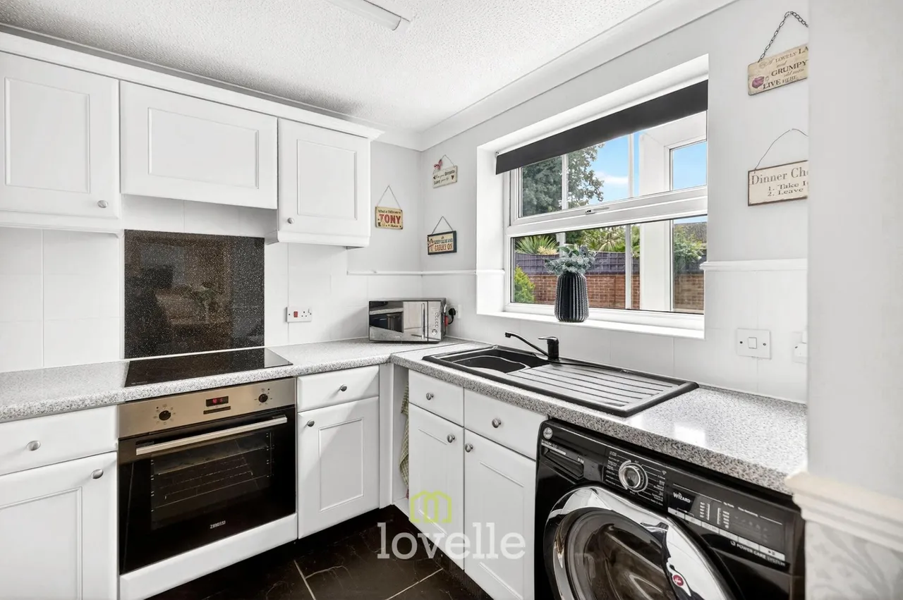 Holme Farm Close, Great Coates, DN37, photo 9
