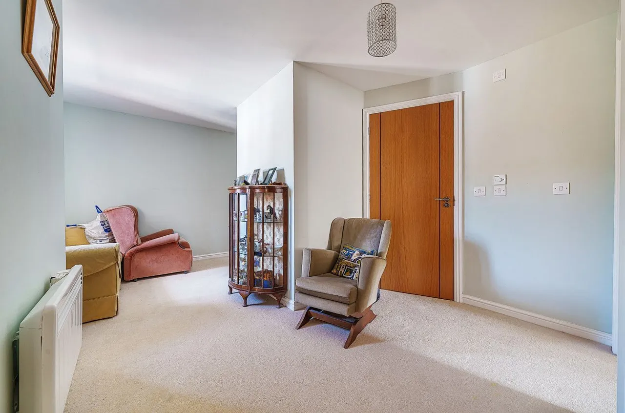 George Street, Warminster, BA12, photo 2