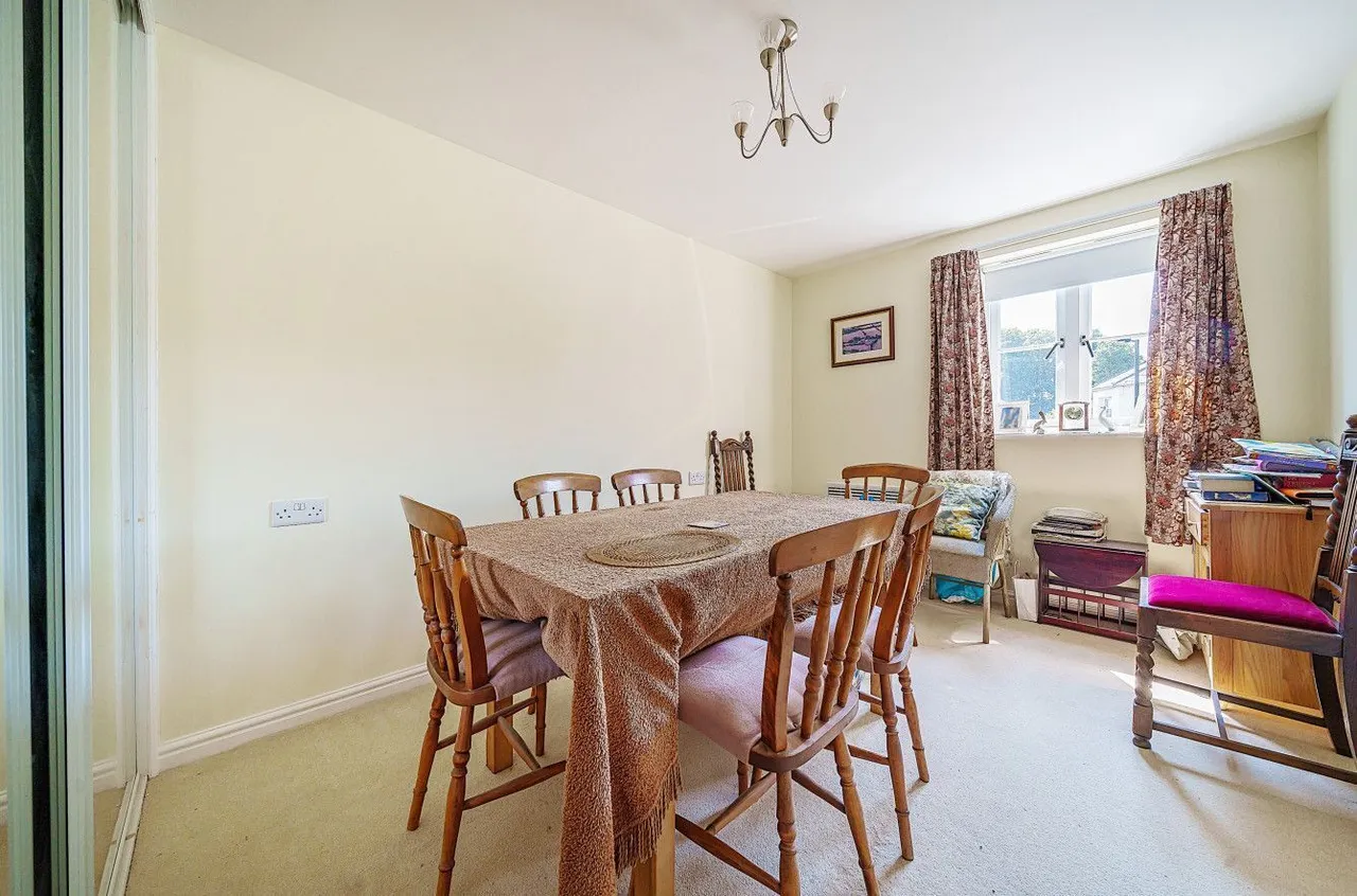 George Street, Warminster, BA12, photo 8