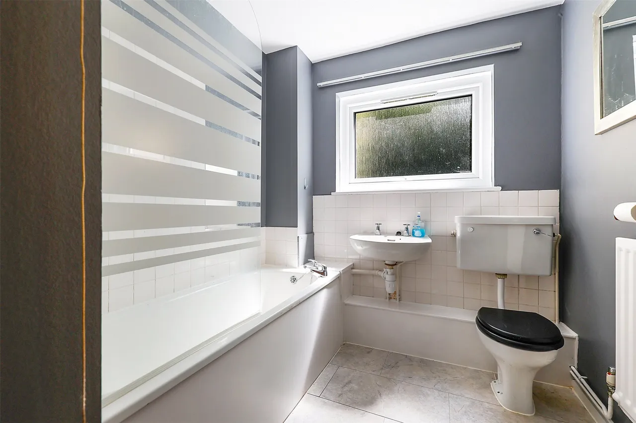 Orchard Way, Dorking, RH4, photo 8