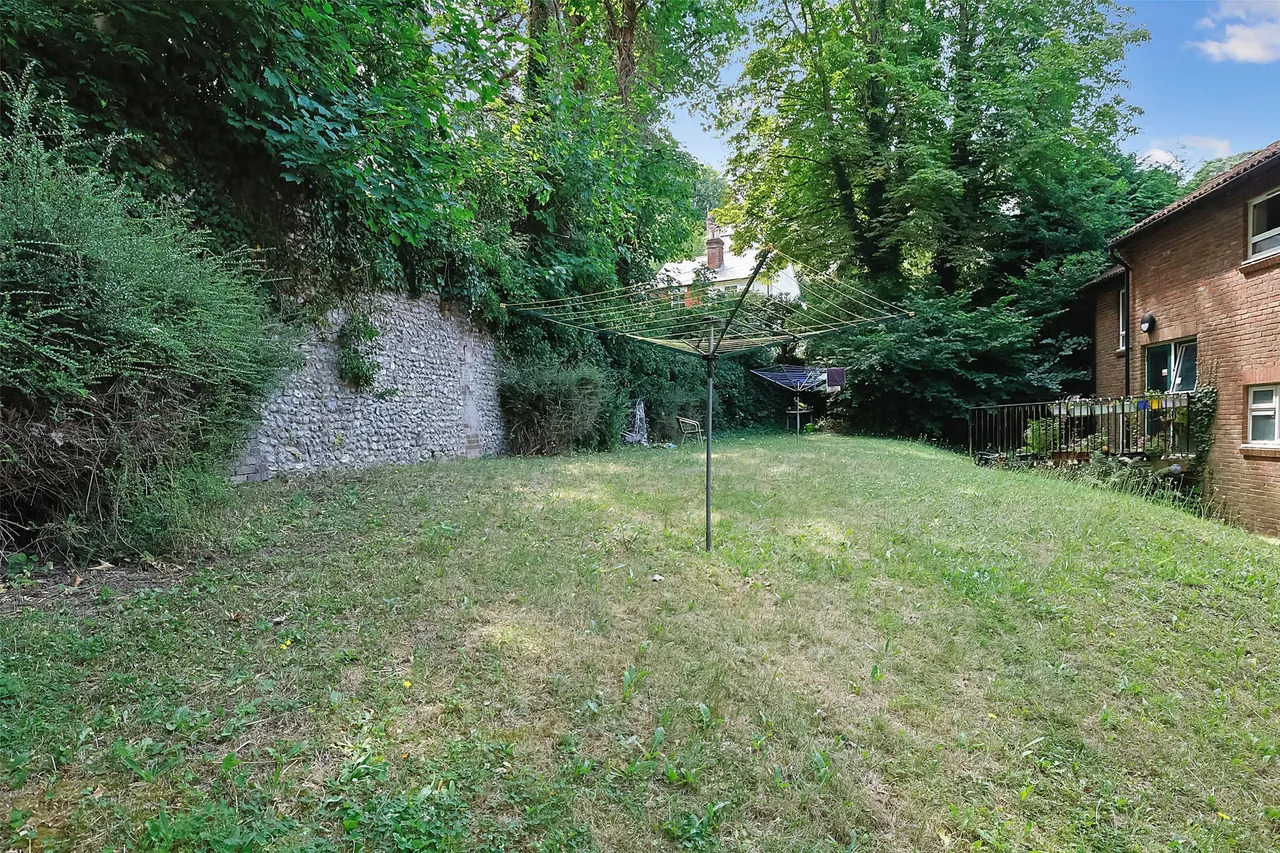 Orchard Way, Dorking, RH4, photo 6