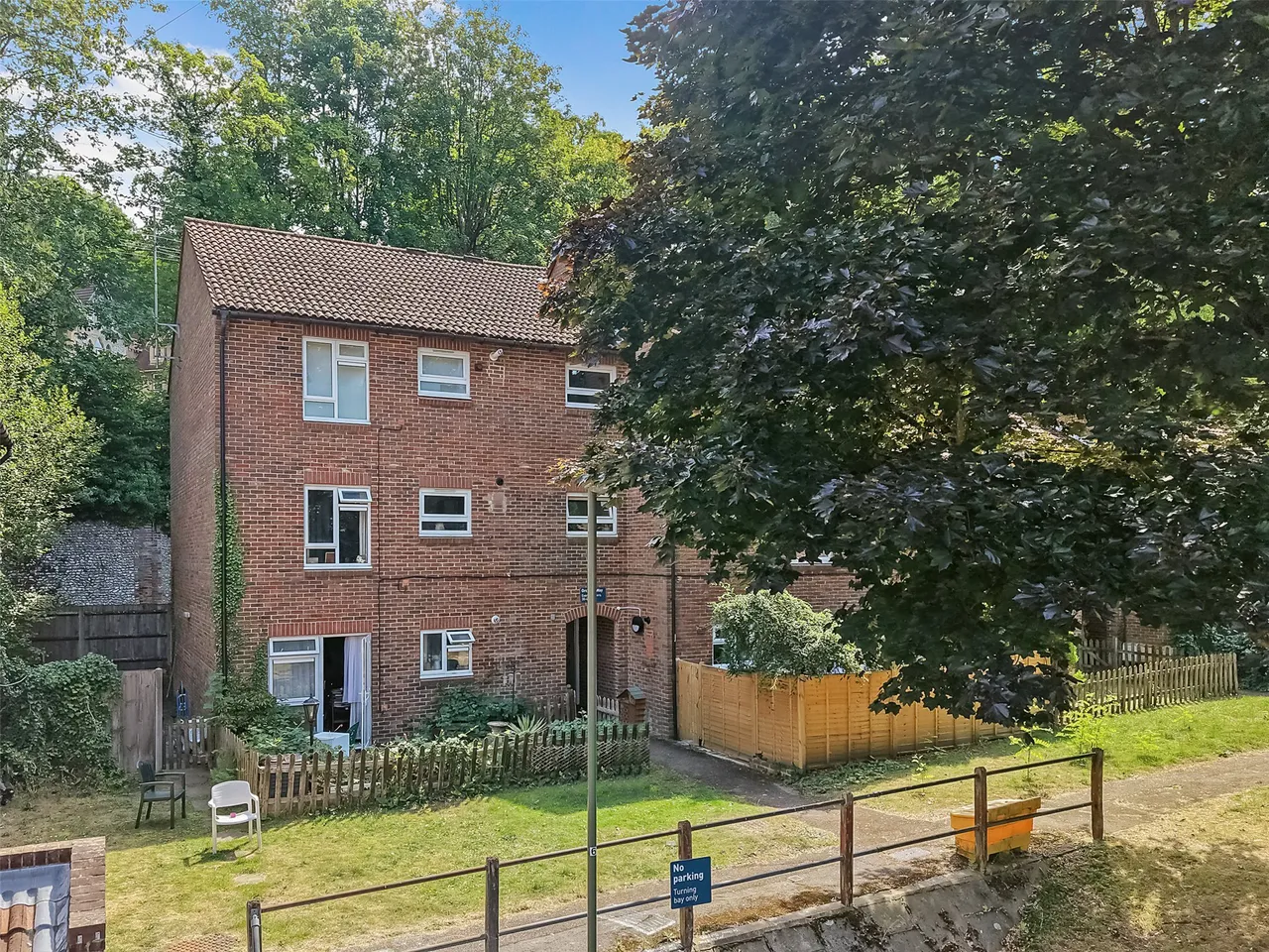 1 bed property for sale, Orchard Way, Dorking, RH4