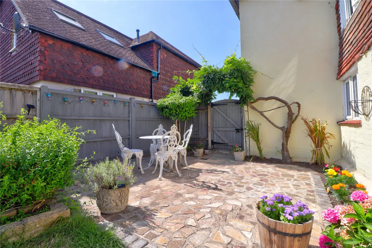 Furze Lane, Godalming, GU7, photo 16