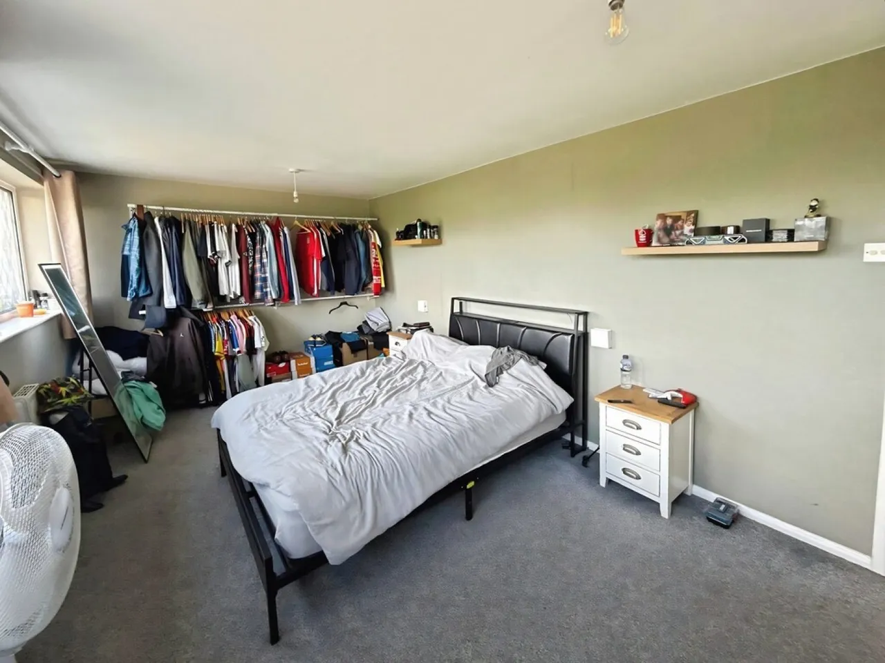 Rotherham Road, New Houghton, photo 9