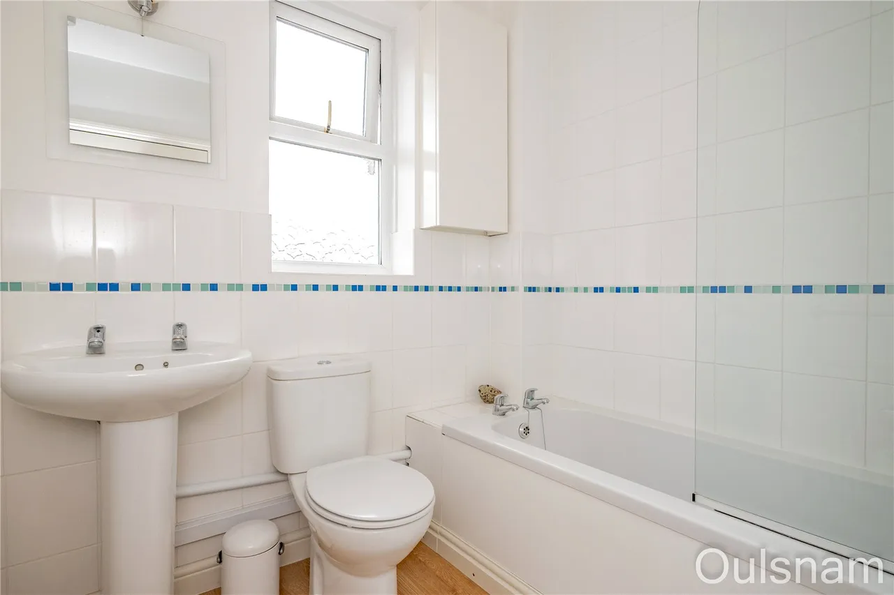 Worcester Road, Stoke Heath, Bromsgrove, Worcestershire, B61 7JA, photo 13