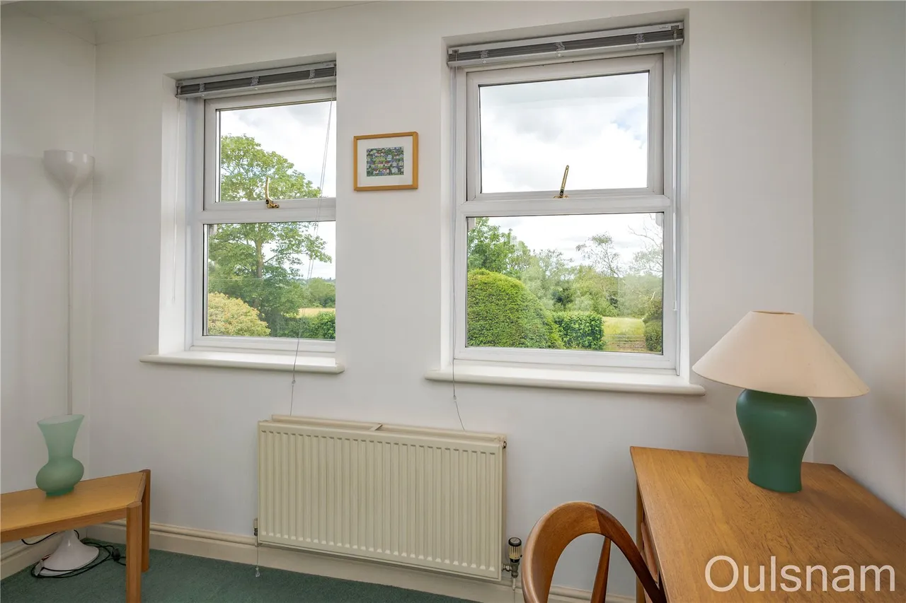 Worcester Road, Stoke Heath, Bromsgrove, Worcestershire, B61 7JA, photo 6