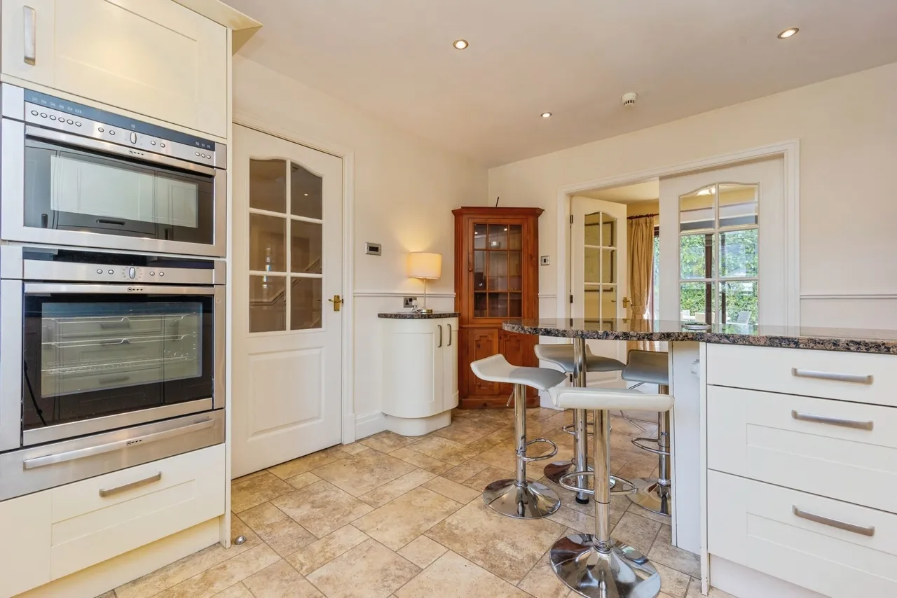 Bishops Lane, Buxton, Derbyshire, SK17, photo 17