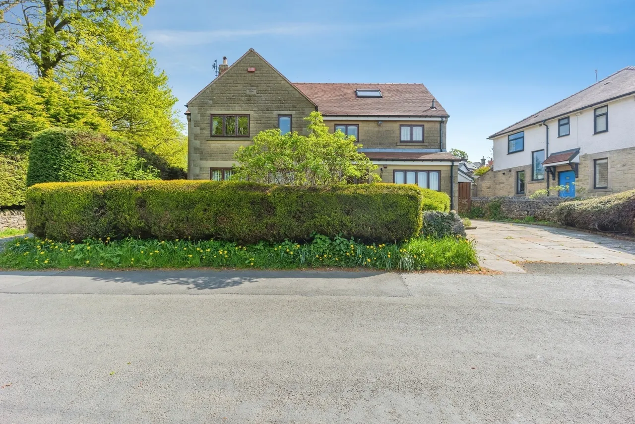 Bishops Lane, Buxton, Derbyshire, SK17, photo 24