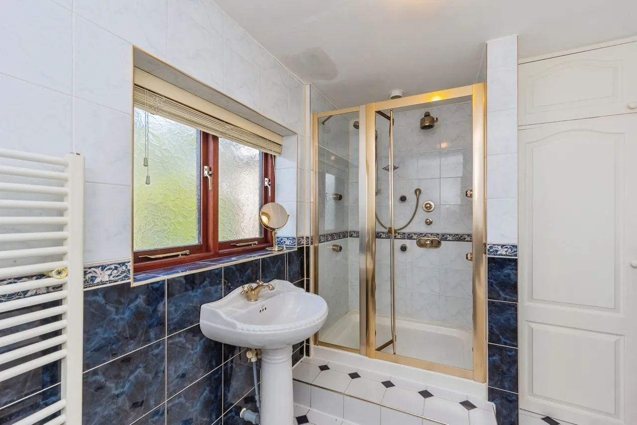 Bishops Lane, Buxton, Derbyshire, SK17, photo 35