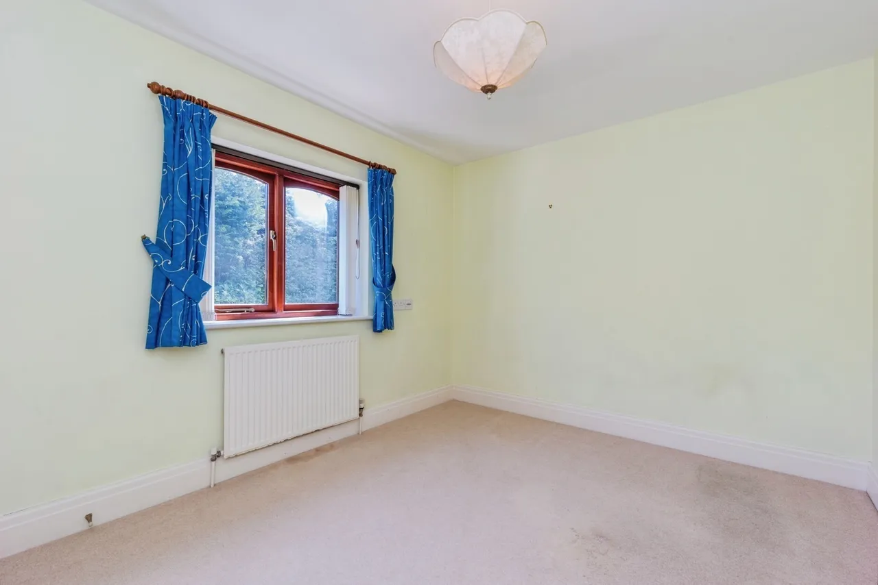 Bishops Lane, Buxton, Derbyshire, SK17, photo 30