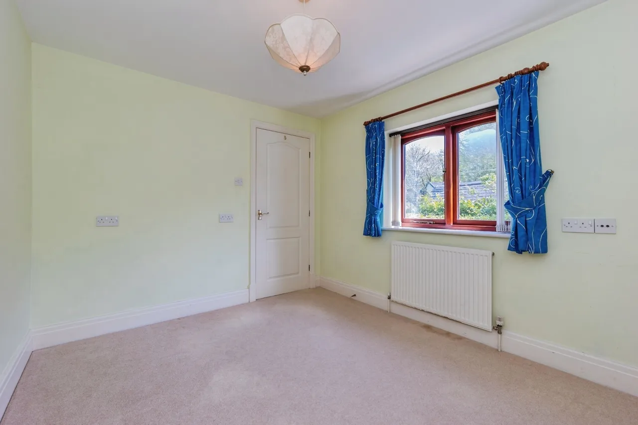Bishops Lane, Buxton, Derbyshire, SK17, photo 29