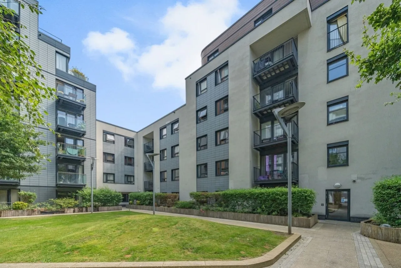 Raine Street, London, E1W, photo 14