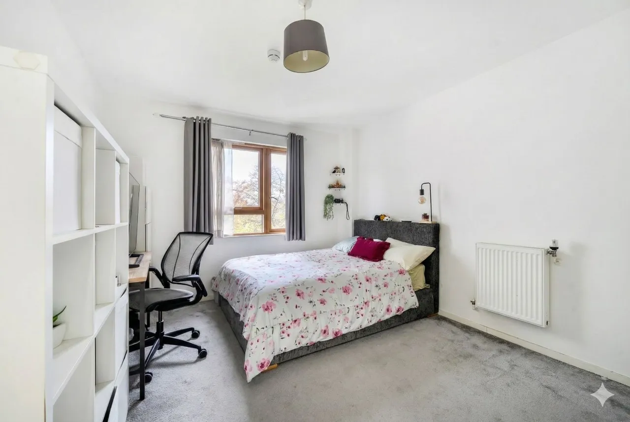 Raine Street, London, E1W, photo 10