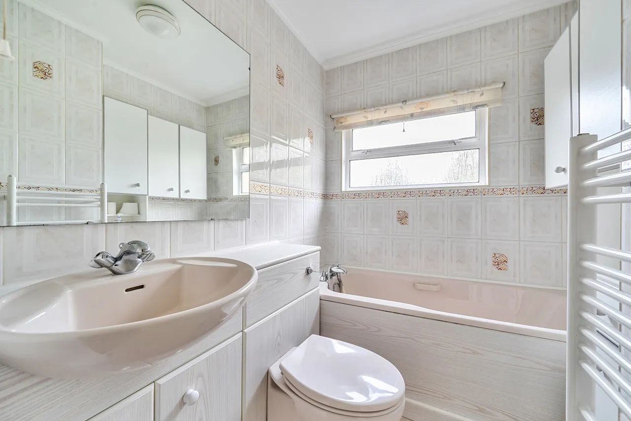 West End Lane, HA5, photo 9