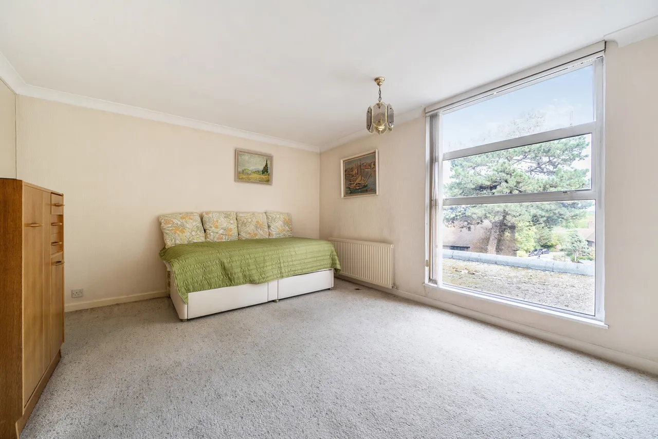 West End Lane, HA5, photo 11