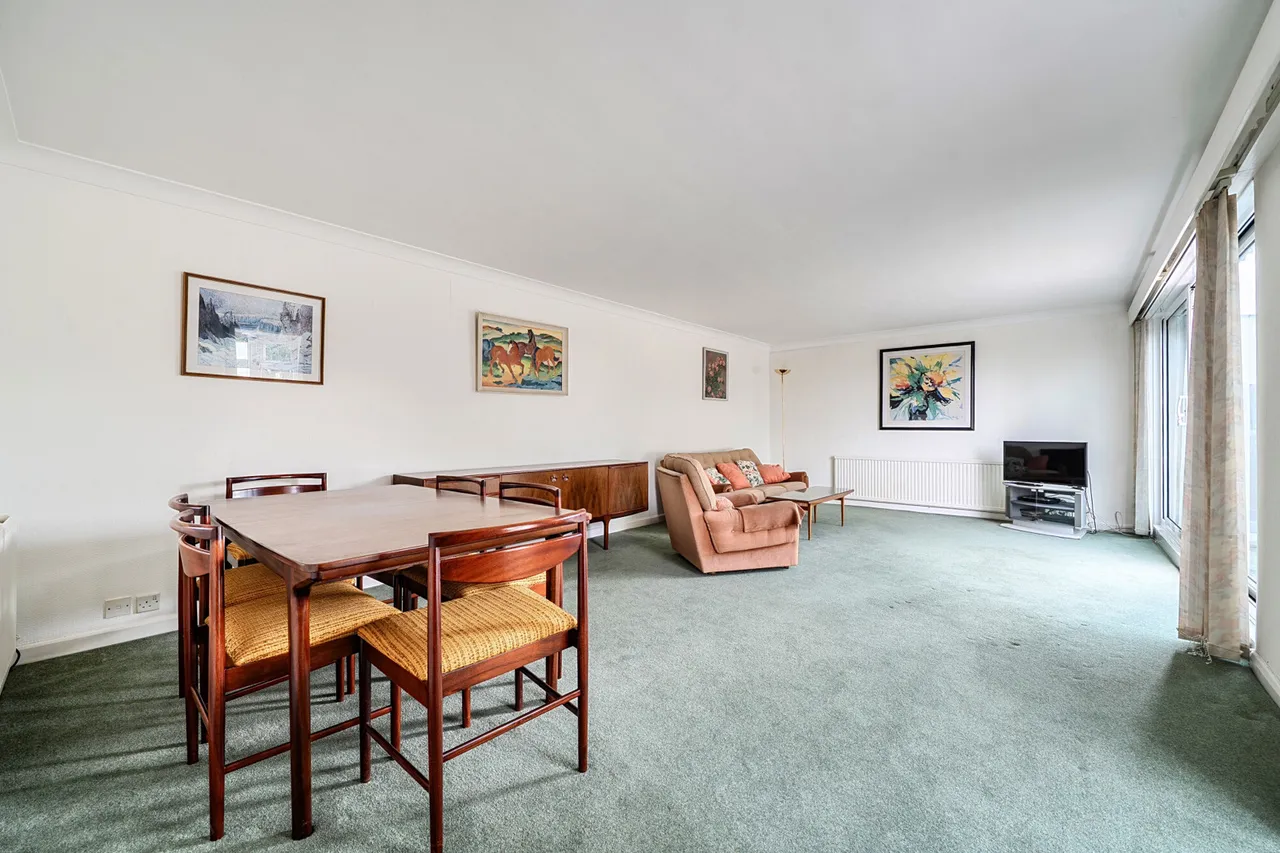 West End Lane, HA5, photo 7