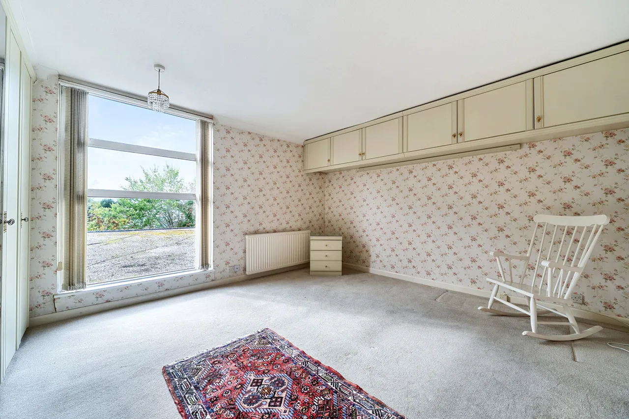 West End Lane, HA5, photo 16