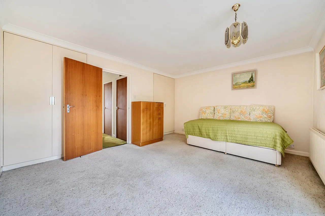 West End Lane, HA5, photo 10
