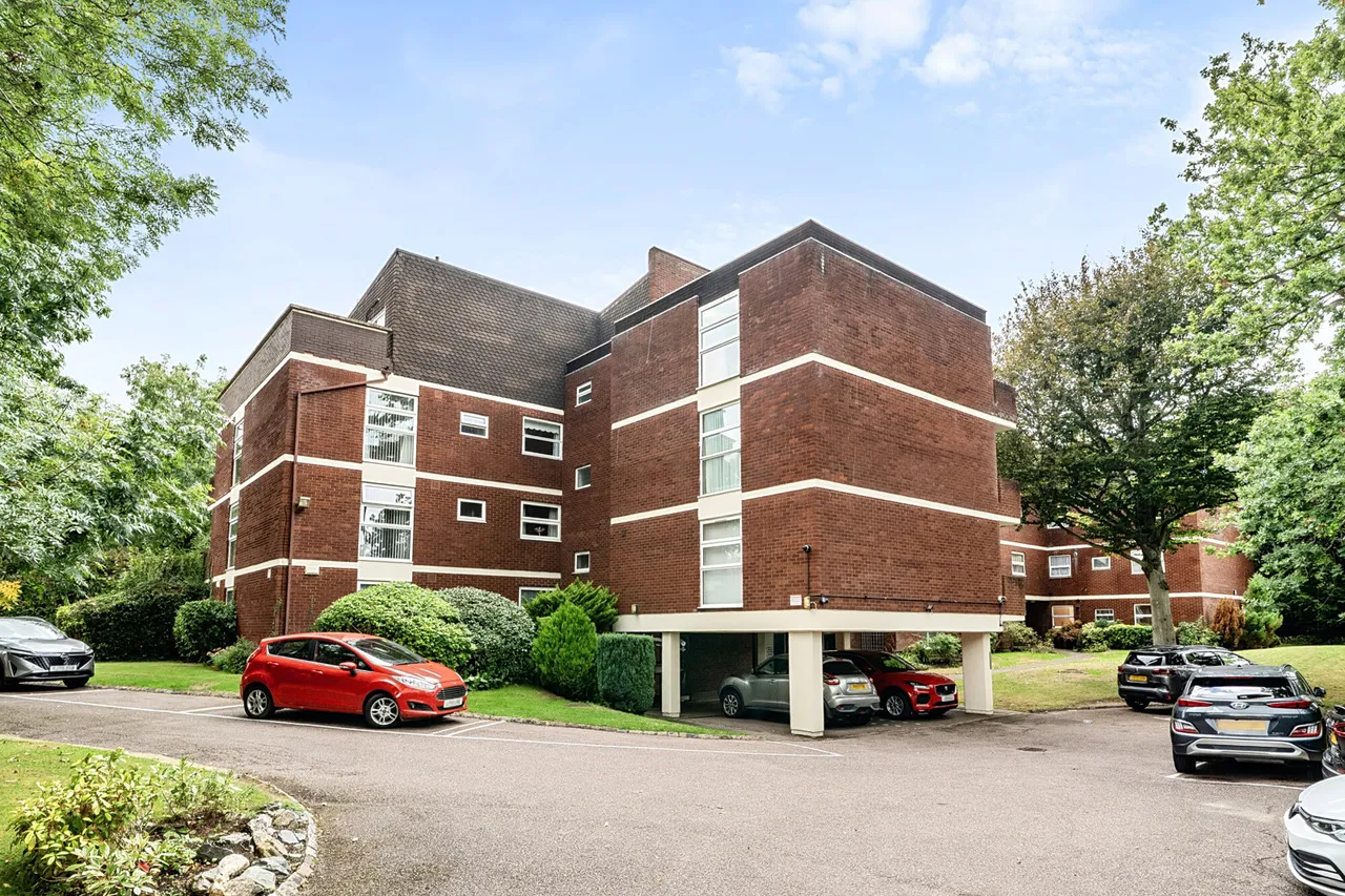 West End Lane, HA5, photo 18