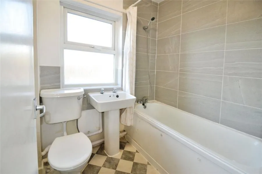 High Street, Winslow, MK18, photo 4