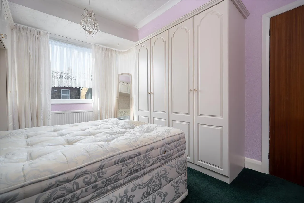 Money Lane, West Drayton, UB7, photo 13