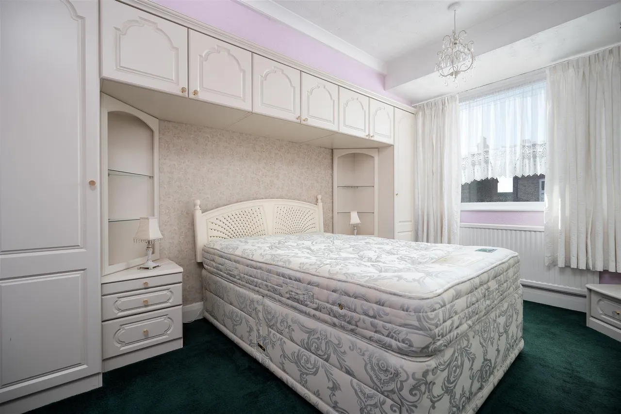 Money Lane, West Drayton, UB7, photo 10