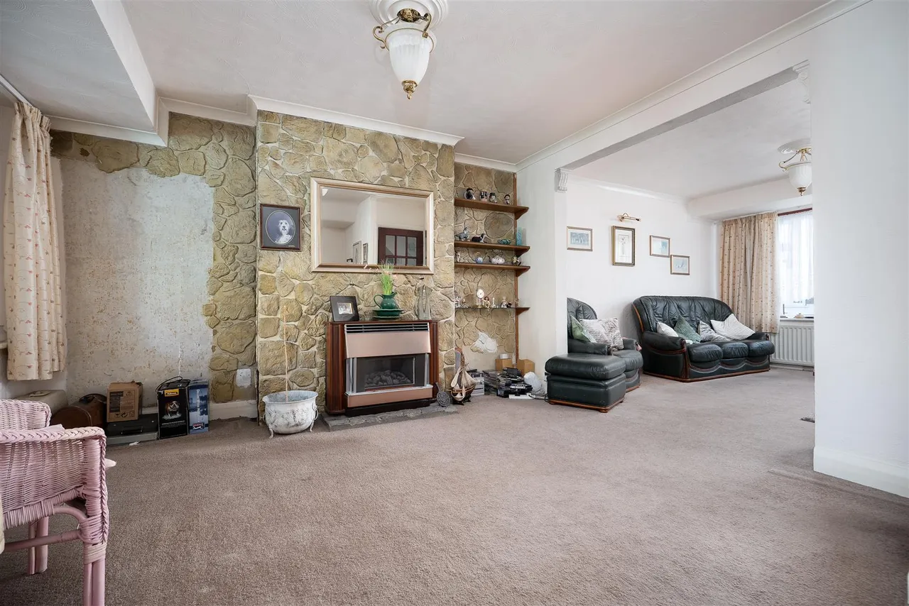 Money Lane, West Drayton, UB7, photo 4