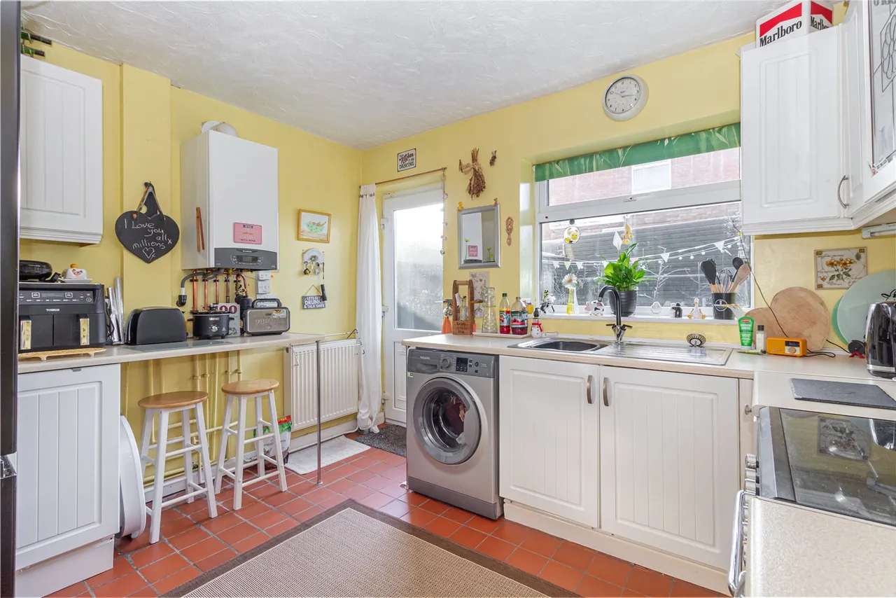 Cliff Rock Road, Rednal, Birmingham, West Midlands, B45 8QN, photo 3