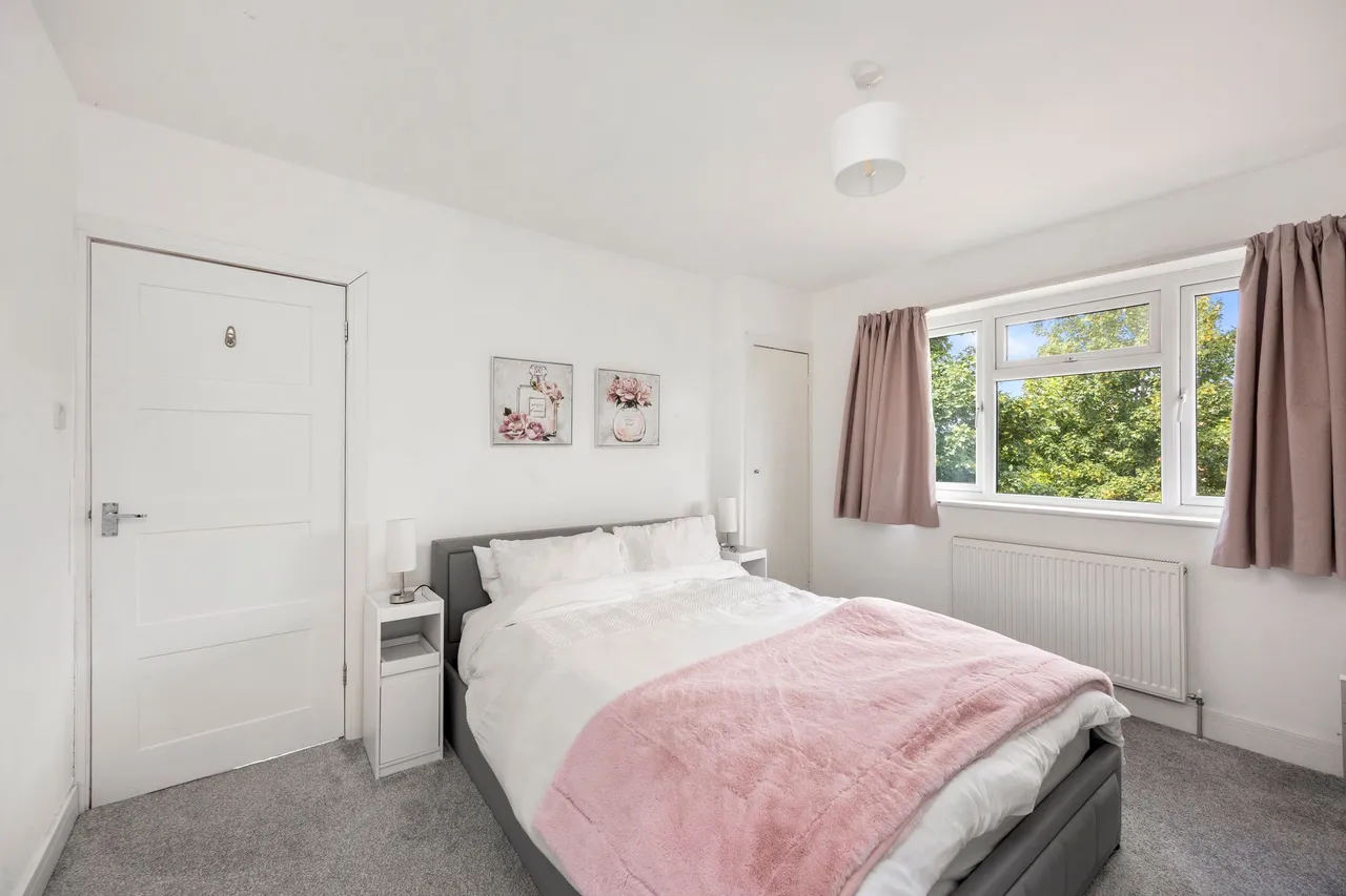 Rushams Road, Horsham, RH12, photo 12