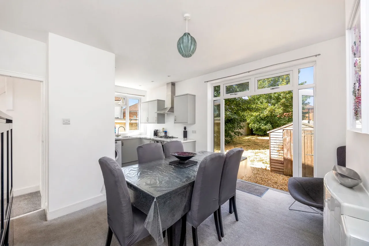 Rushams Road, Horsham, RH12, photo 6