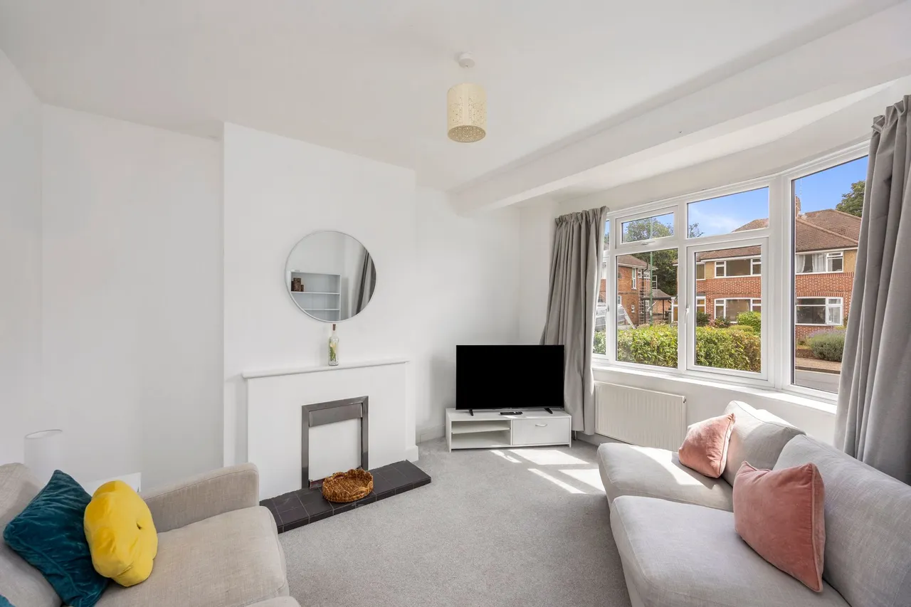 Rushams Road, Horsham, RH12, photo 9