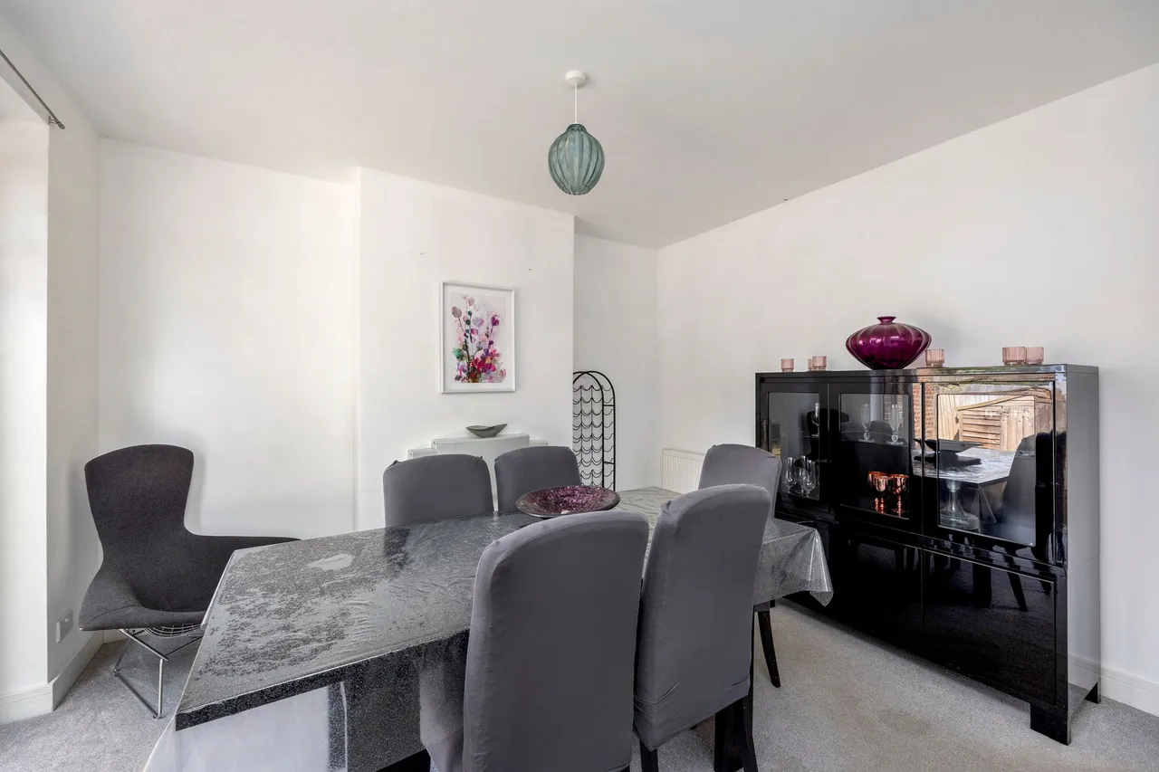 Rushams Road, Horsham, RH12, photo 7