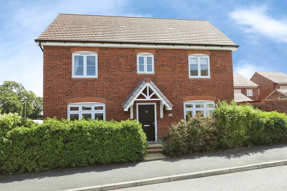 3 bed house for sale — Wheelwright Drive, Eccleshall, Staffordshire, ST21