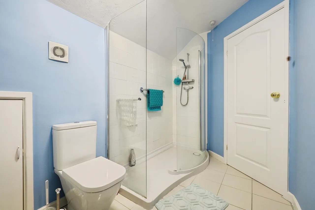 Bonner Lane, Calverton, NG14, photo 19
