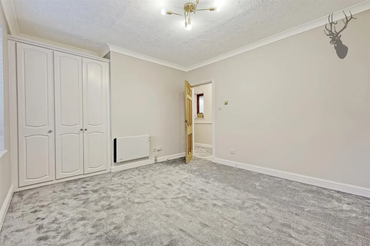 Epping New Road, Buckhurst Hill, IG9, photo 13