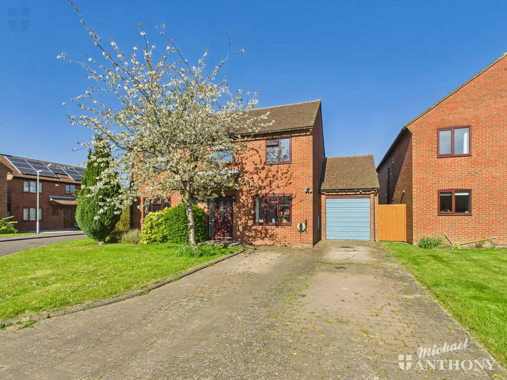 Meadow Park, Stoke Mandeville, Aylesbury, HP22 5XH, photo 17