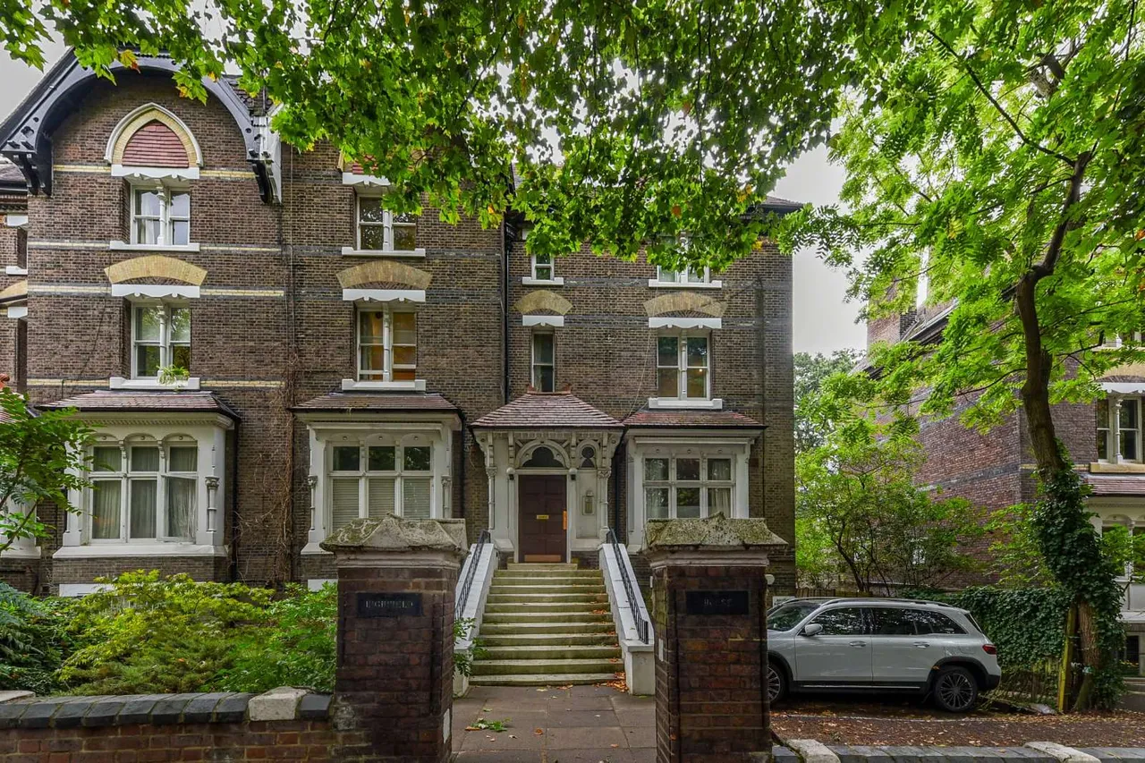 Fitzjohns Avenue, London, NW3 5LT, photo 2