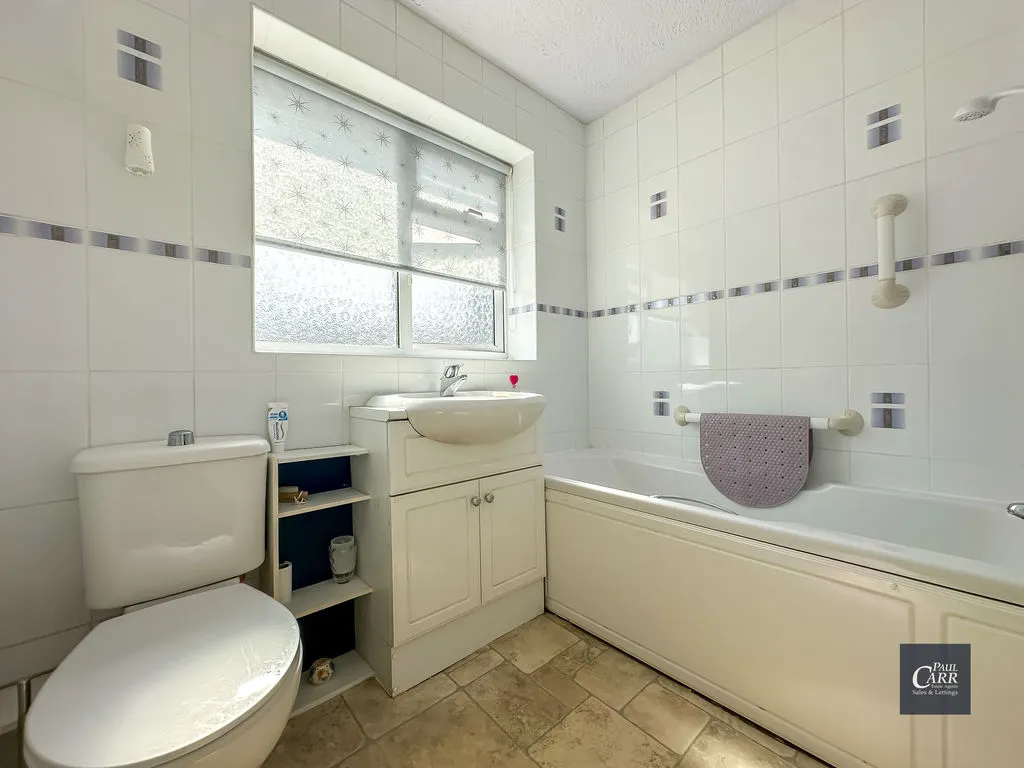 Bankside Crescent, Streetly, B74, photo 16