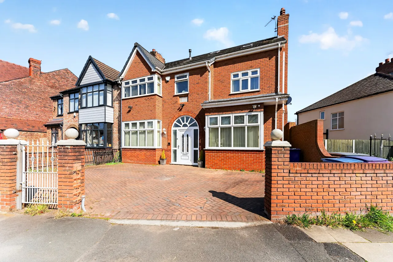 6 bed house for sale, Thomas Lane, Liverpool, L14