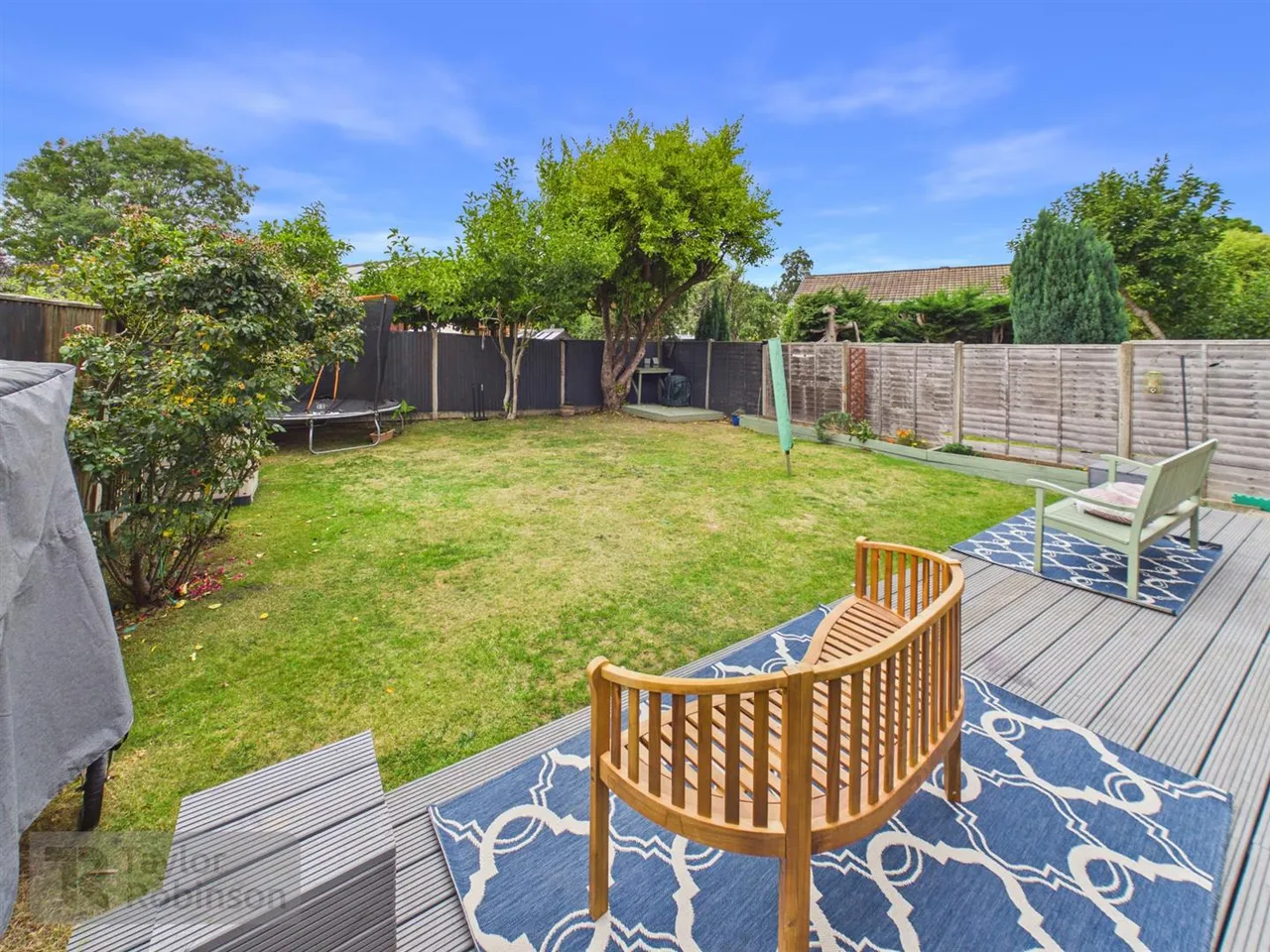 Somerville Drive, Pound Hill, RH10, photo 8