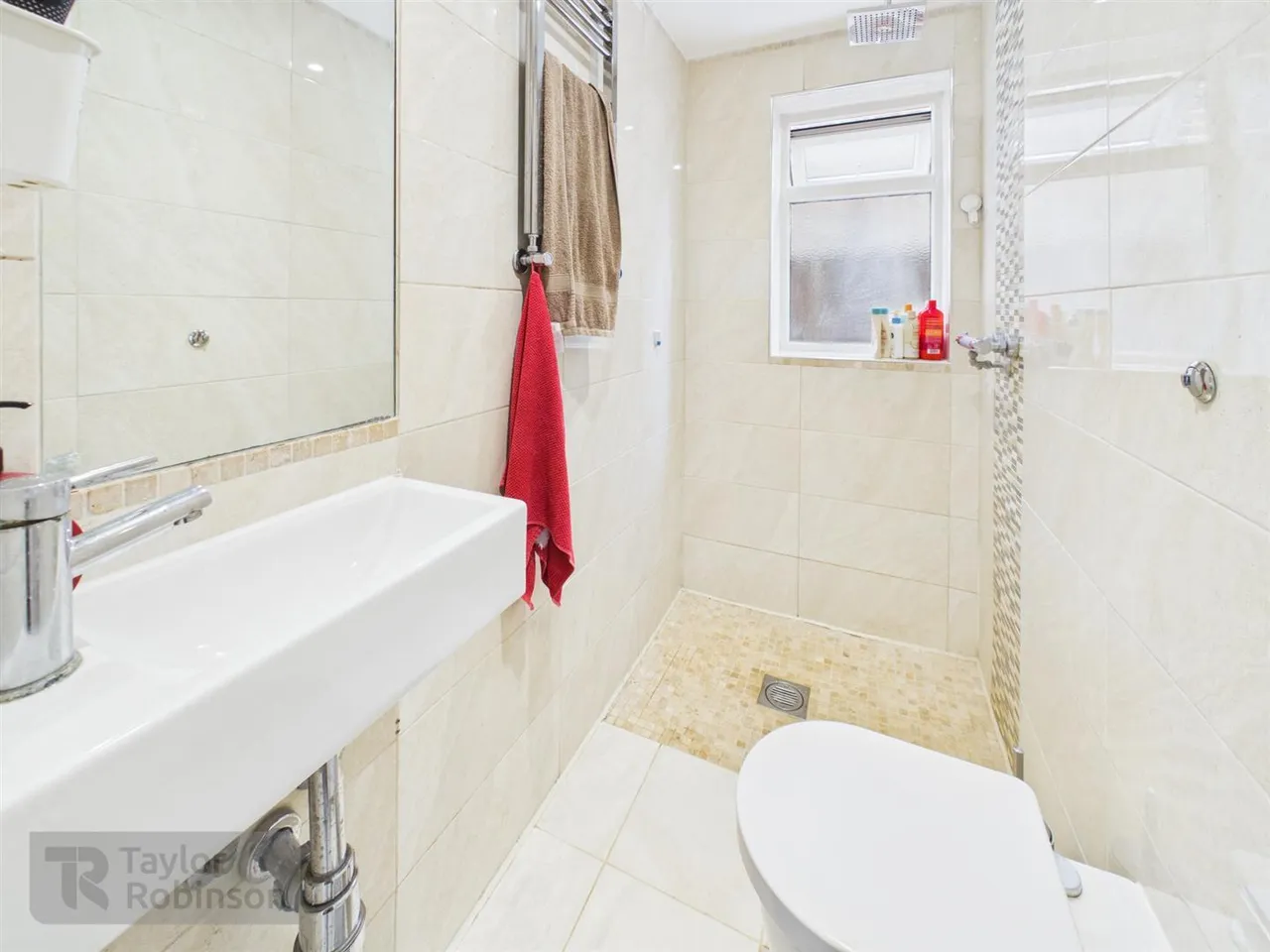 Somerville Drive, Pound Hill, RH10, photo 12